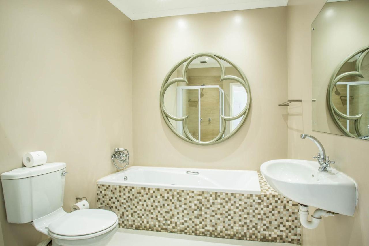 El Dorado 65 Luxury Self Catering Villa Oudtshoorn Dış mekan fotoğraf